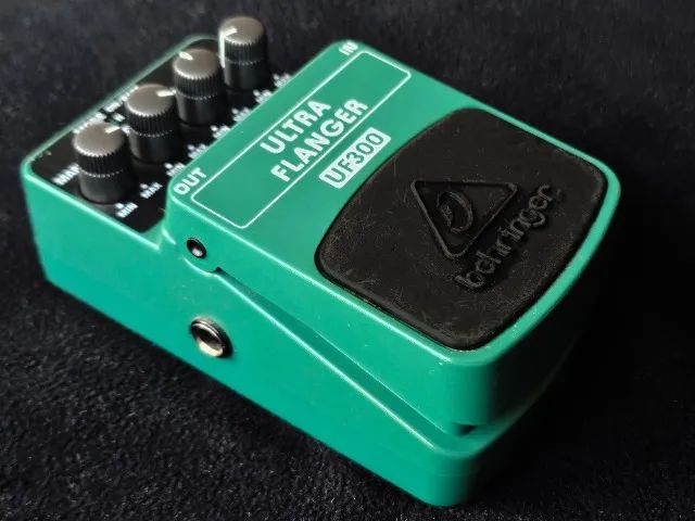 Pedal Behringer Ultra Flanger - Clone do Boss BF-2 - Foto 3