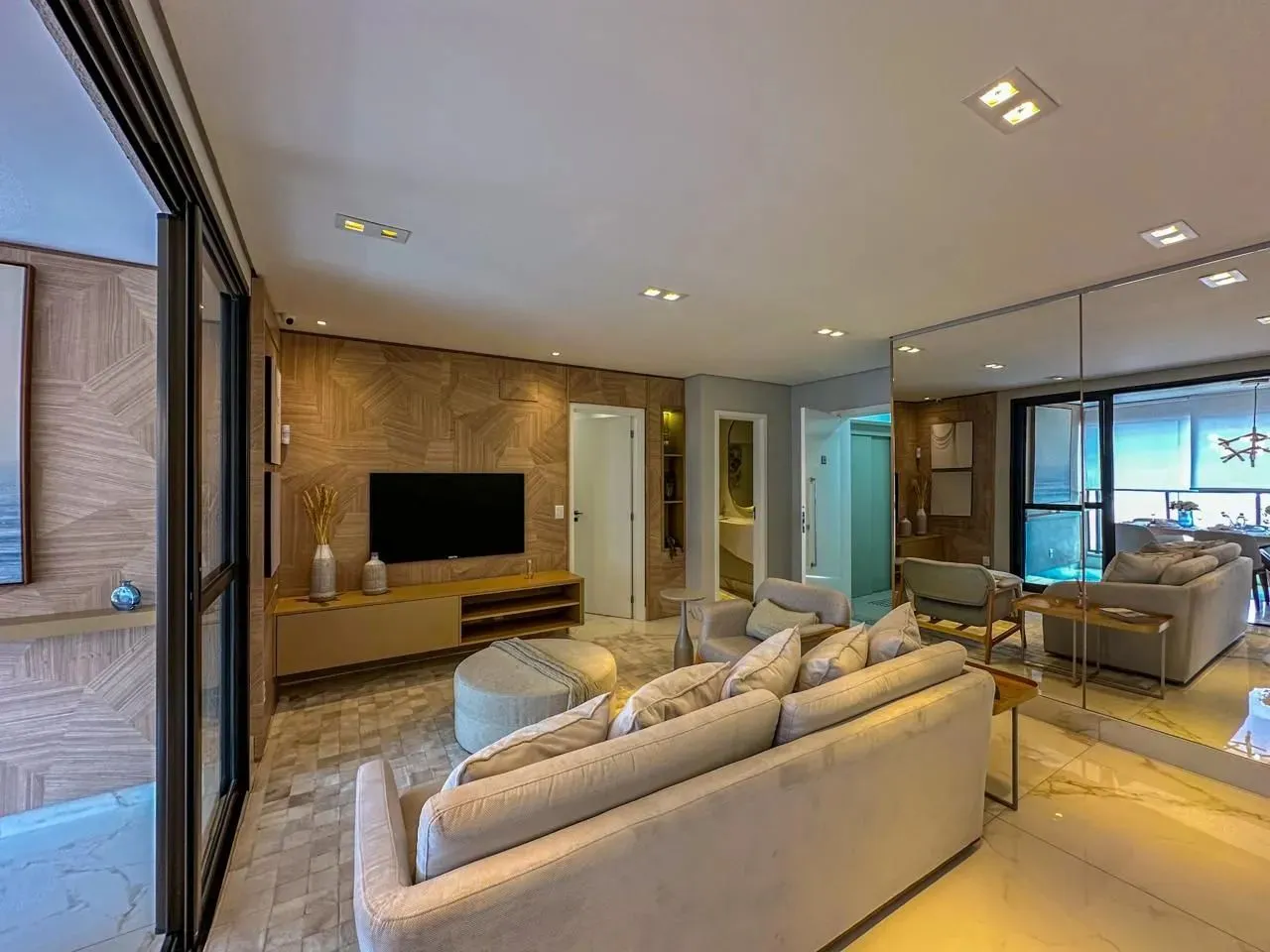Apartamento com 3 dormitórios à venda, 119 m² por R$ 1.176.500,00 - Vila Santa Teresa - Sa