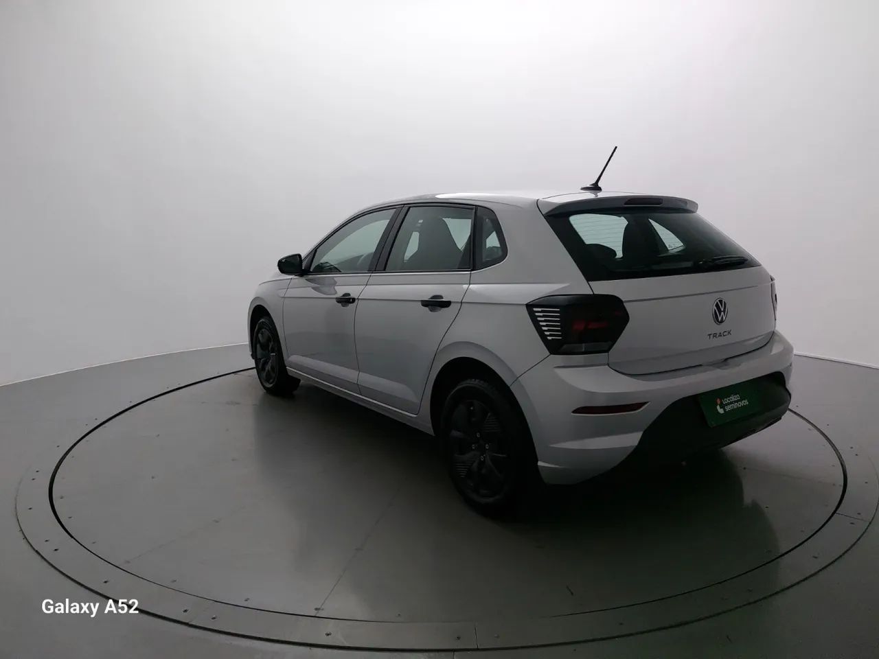 Volkswagen Polo Track 1.0 Flex 12V 5p, foto 3 de 18