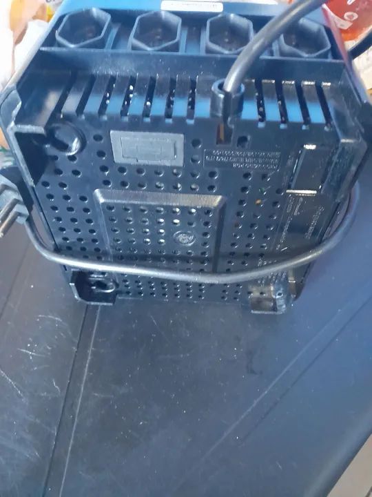 Estabilizador APC 300 - Foto 2