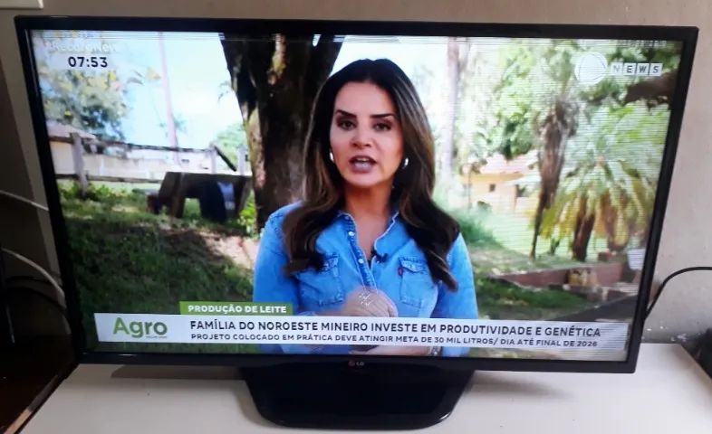 01- VENDO TV LED LG DE 42 POLEGADAS COM DEFEITO DE TELA - Foto 4