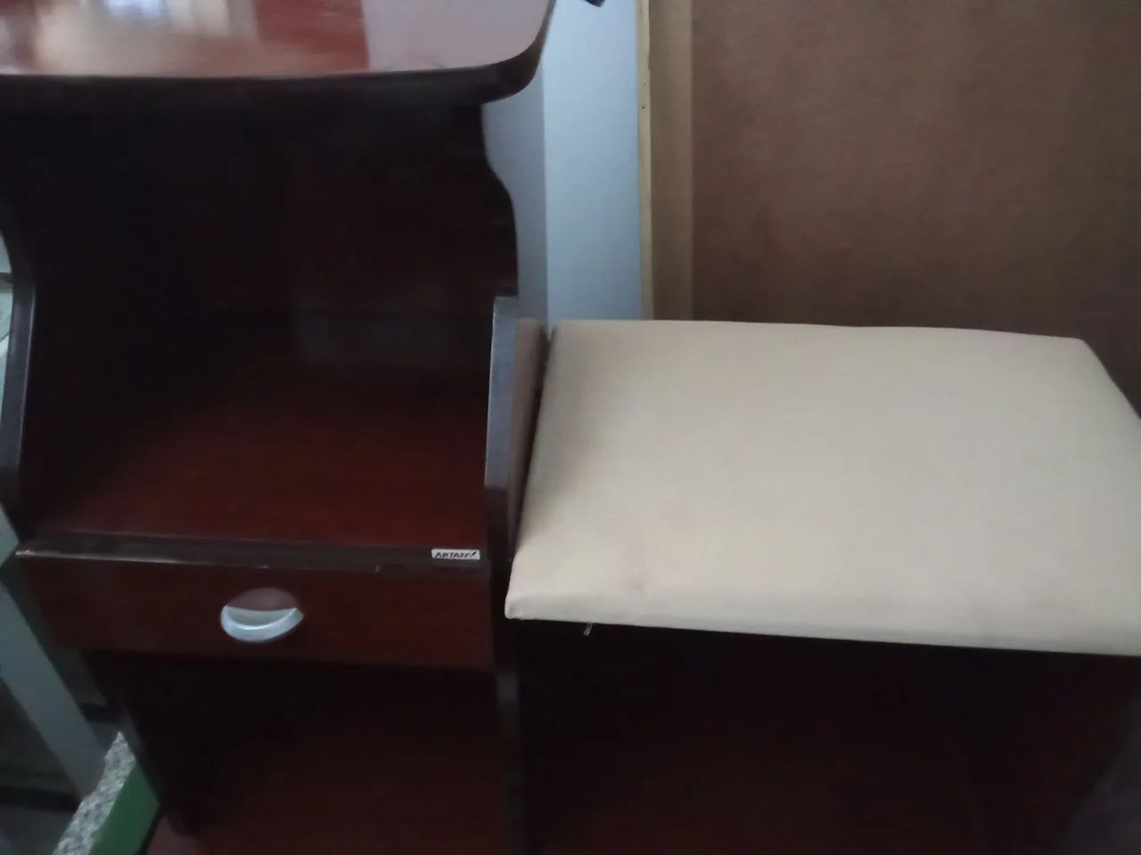 Móvel de telefone retrô 