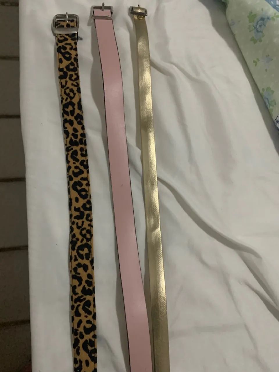 Cintos femininos estilosos: onça, rosa e dourado!