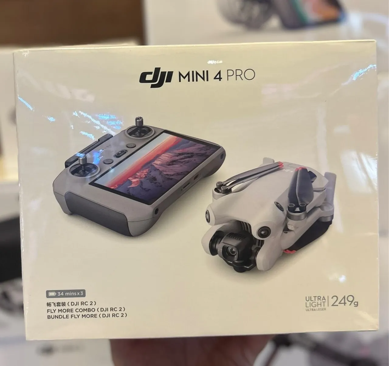 DJI Mini 4 Pro Fly More Combo