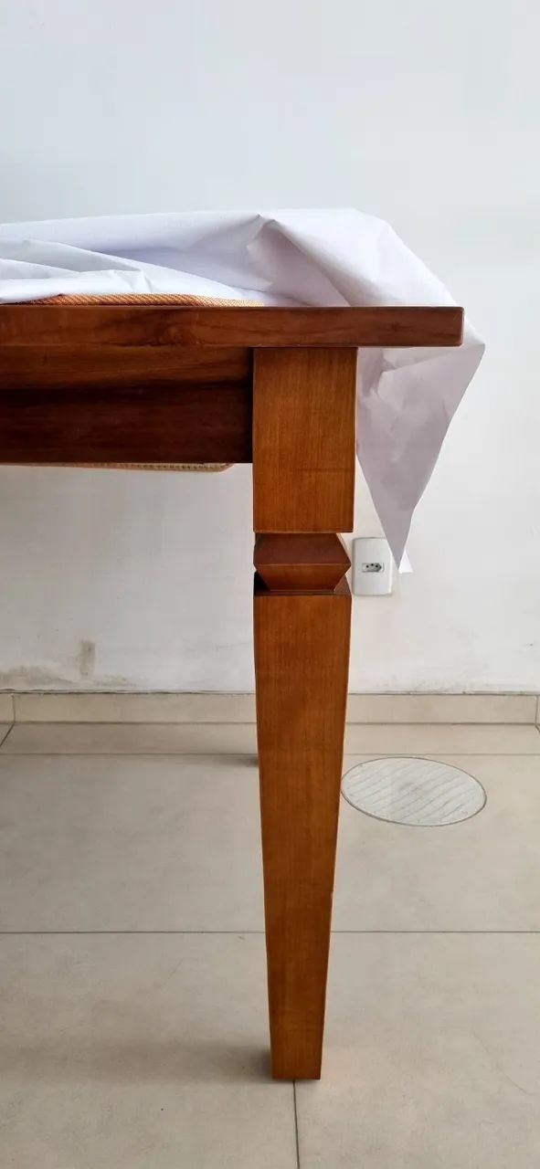 Conjunto mesa de jantar e com 8  cadeiras Thonart - Foto 2
