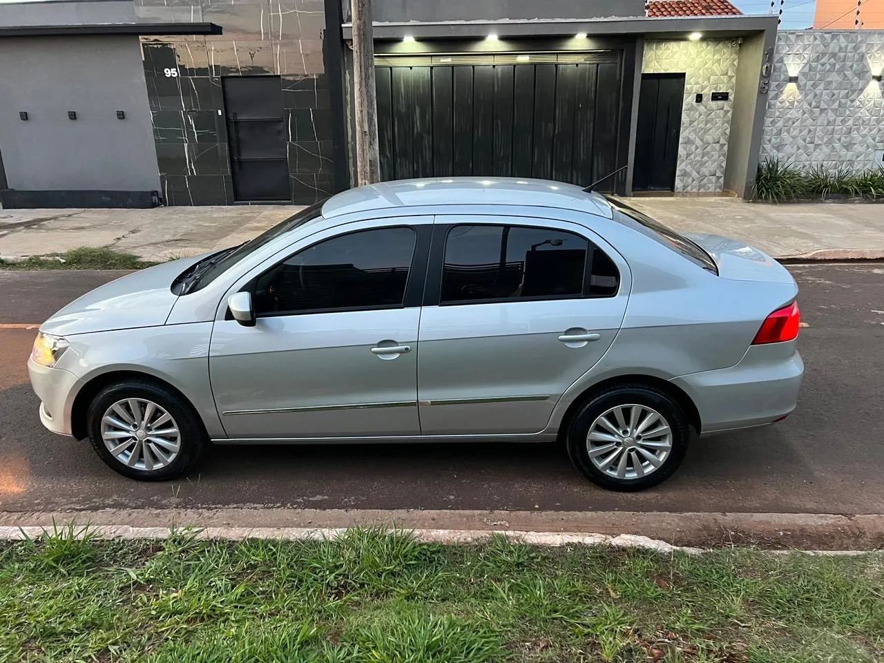 Volkswagen Voyage 2015