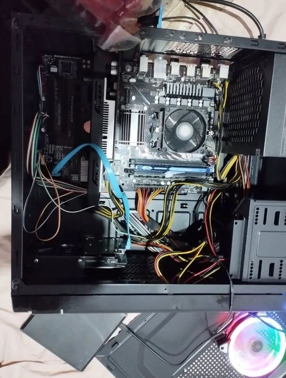 PC Gigabyte DSP3 6 Núcleos - Foto 3