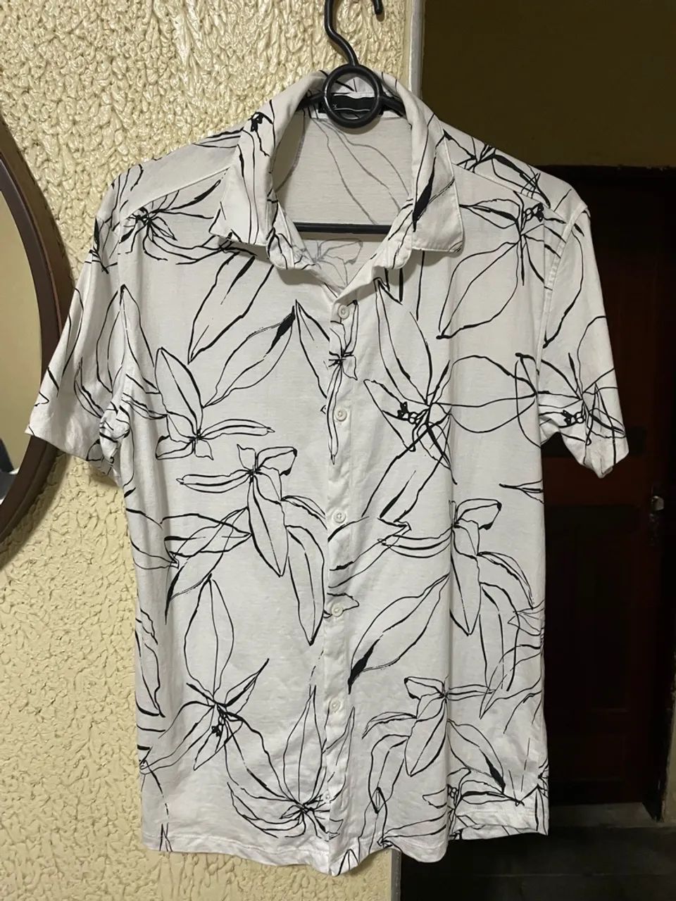 Camisa com estampa floral - NOVA