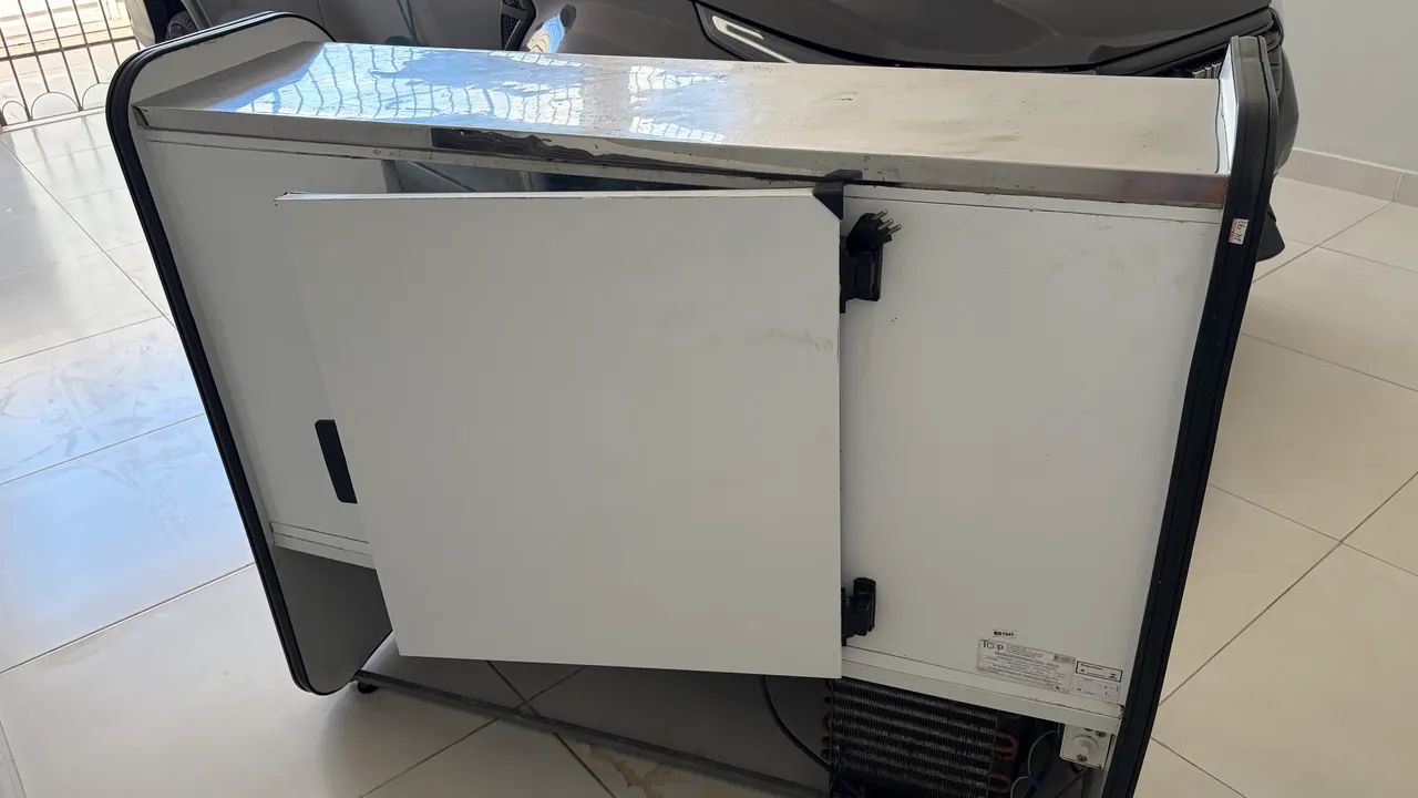 剥製　 Freezer expositor - Geladeiras e Freezers - Marivan, Aracaju