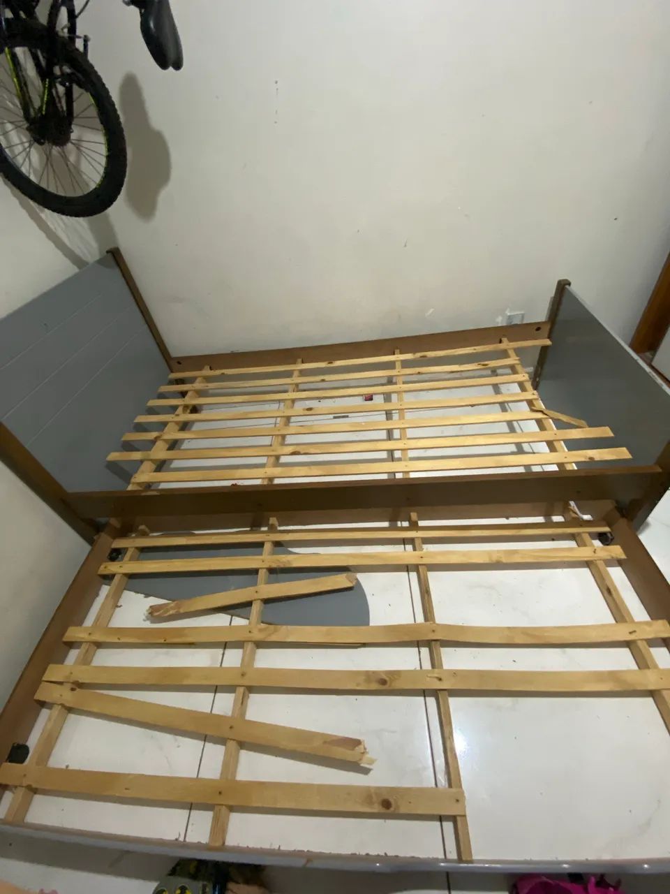 Cama de solteiro 