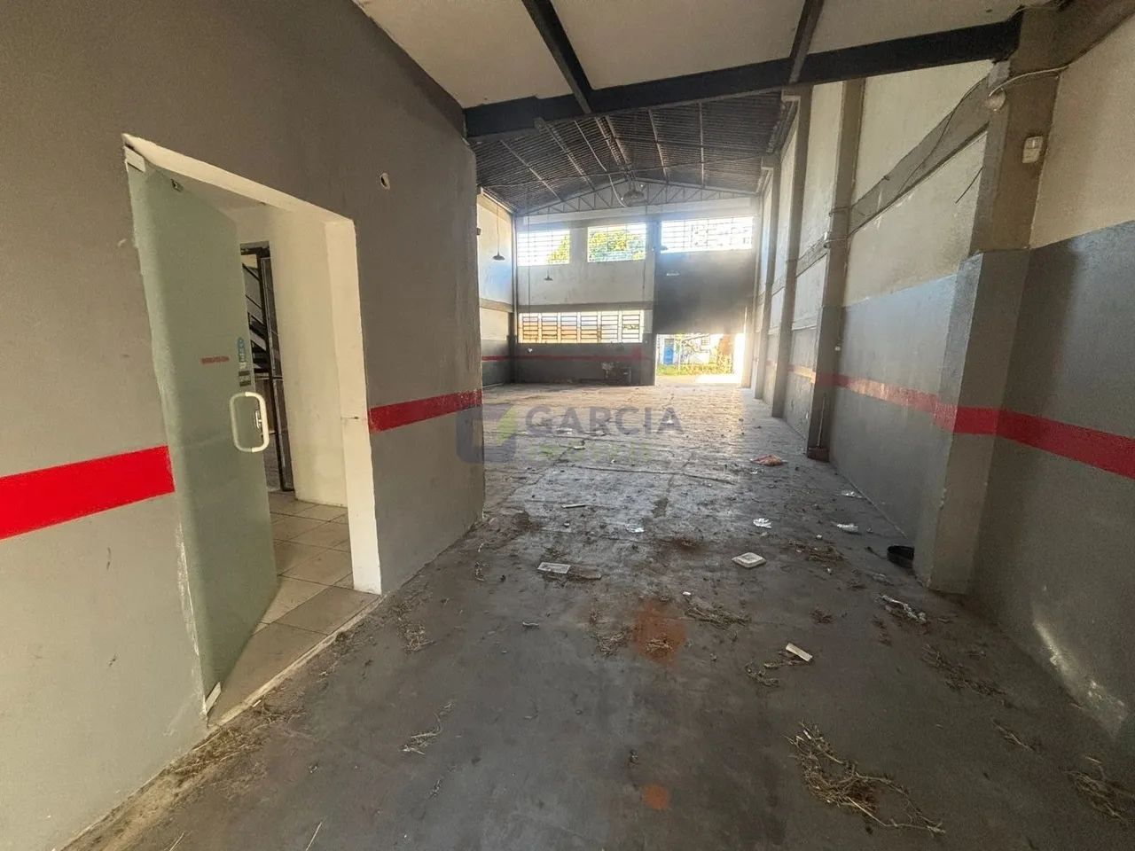 deposito; 4 banheiro; 4 vagas; 930 metros quadrados; bairro São João.. - Foto 3