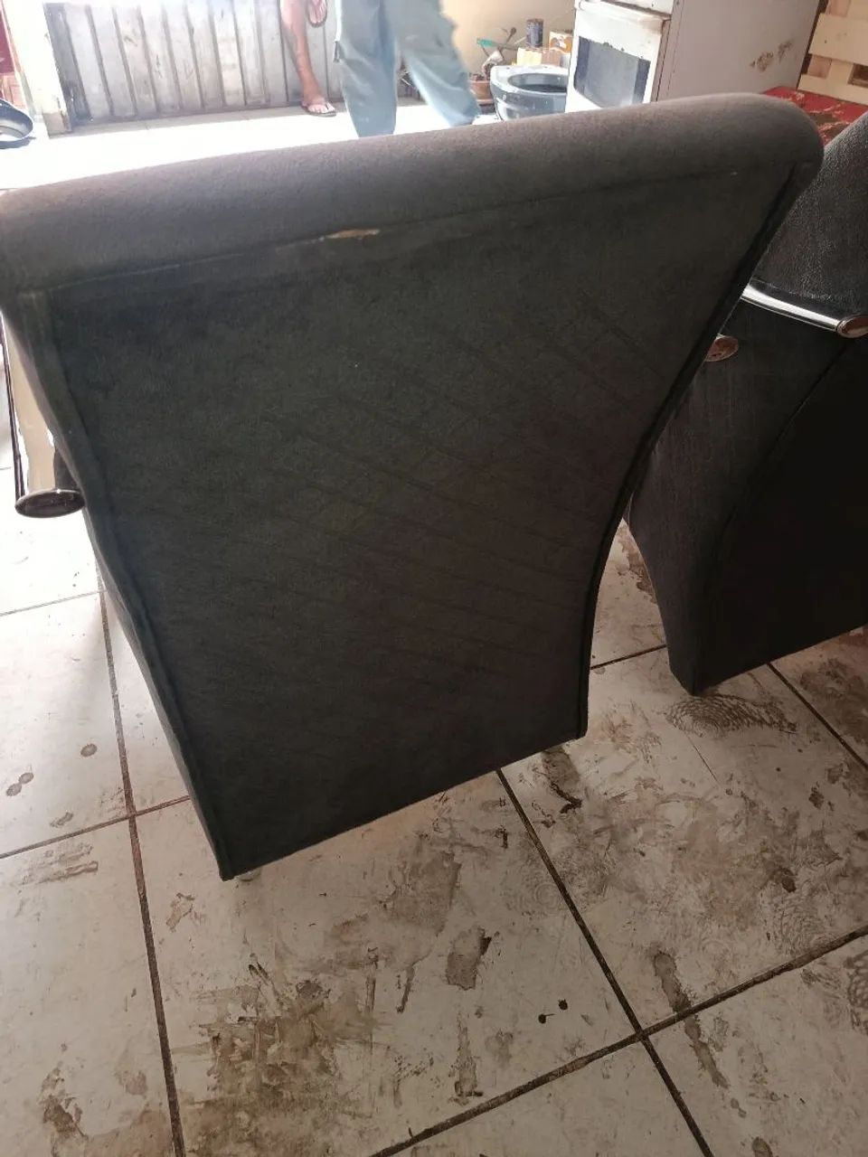 2 Poltrona cinza em ótimo estado  - Foto 5