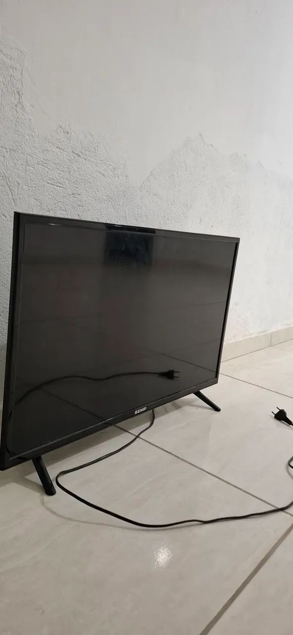 TV SEMP 32 " com defeito no display  - Foto 2