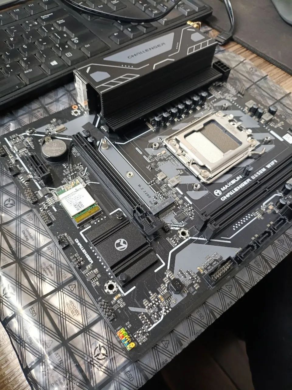 PLACA MAE B650 Wi-fi MT Nova AM5