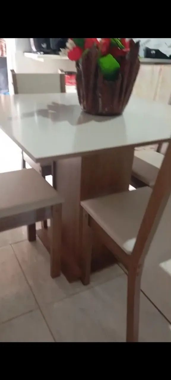 Kitchen Table65581381054593121