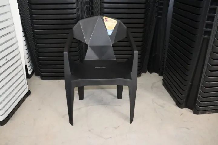 KIT 4 POLTRONAS DIAMOND NOVAS - CADEIRAS DE PLASTICO - Foto 4