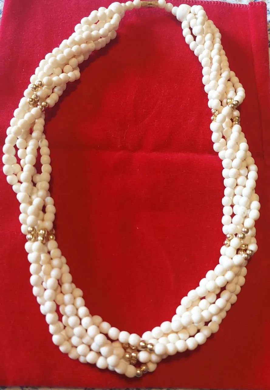 Colar entrelaçados com mini perolas - Foto 2