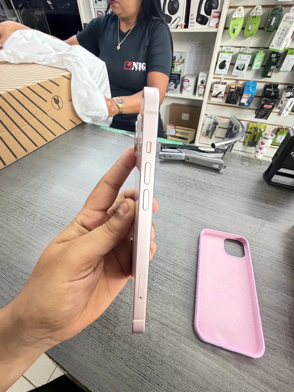 VENDO IPHONE 13 + VOLTA DE 1.000 PRA PEGAR UM SUPERIOR  - Foto 2