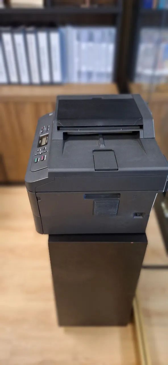 Impressora Brother multifuncional DCP 7065DN - Foto 3