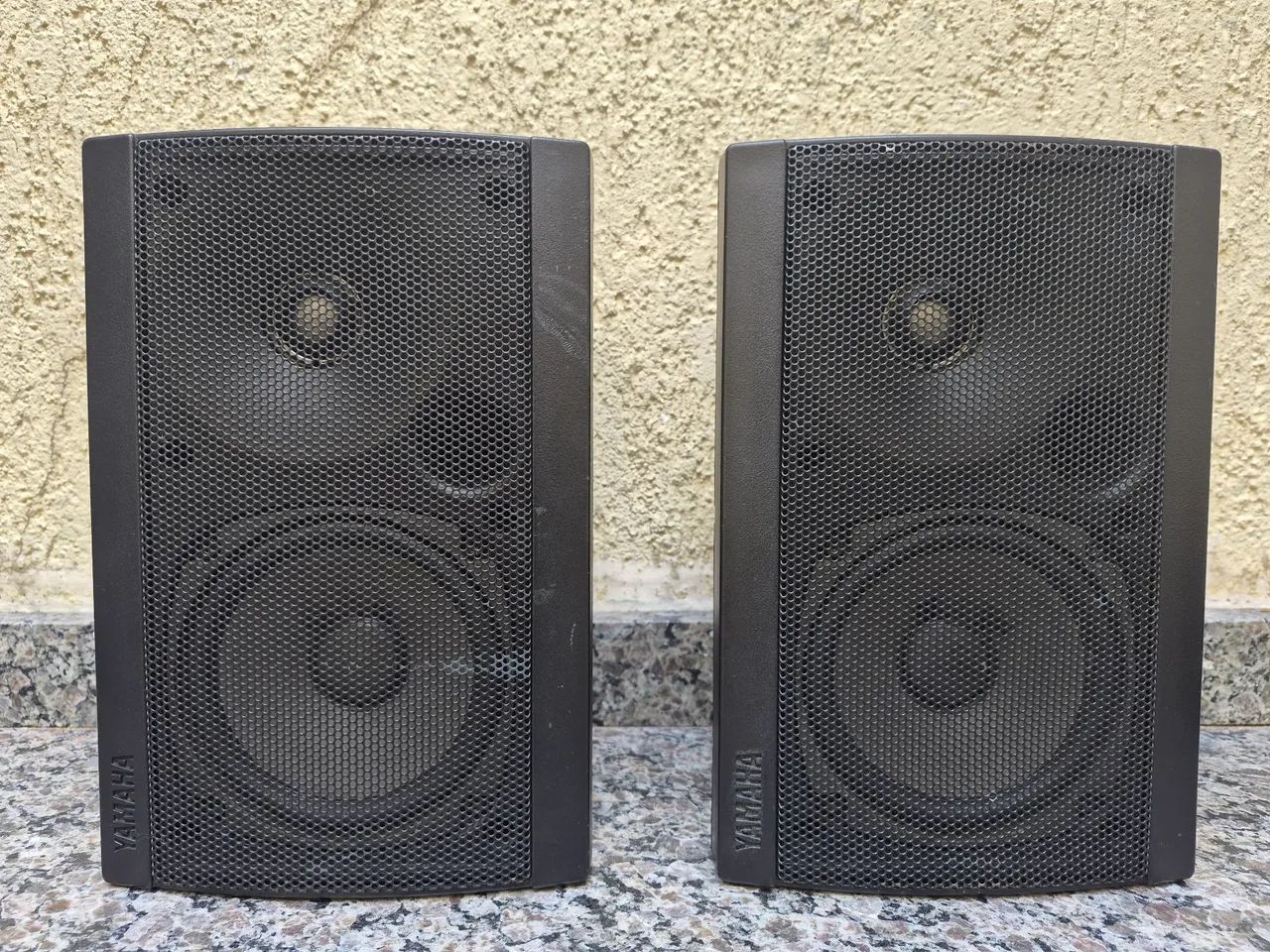 Caixas acústica yamaha modelo s15