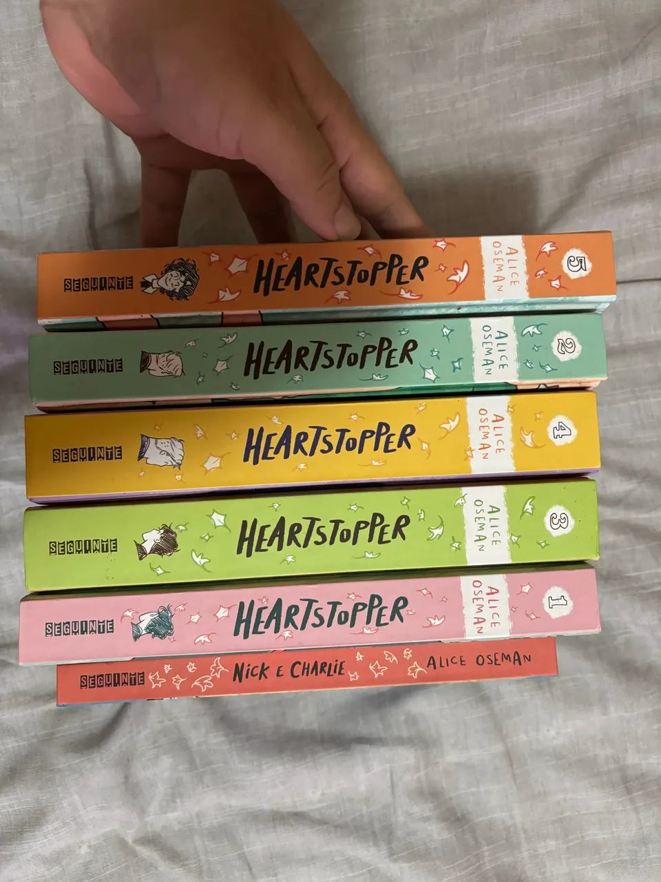 Livros Heartstopper coleção nova  - Foto 4
