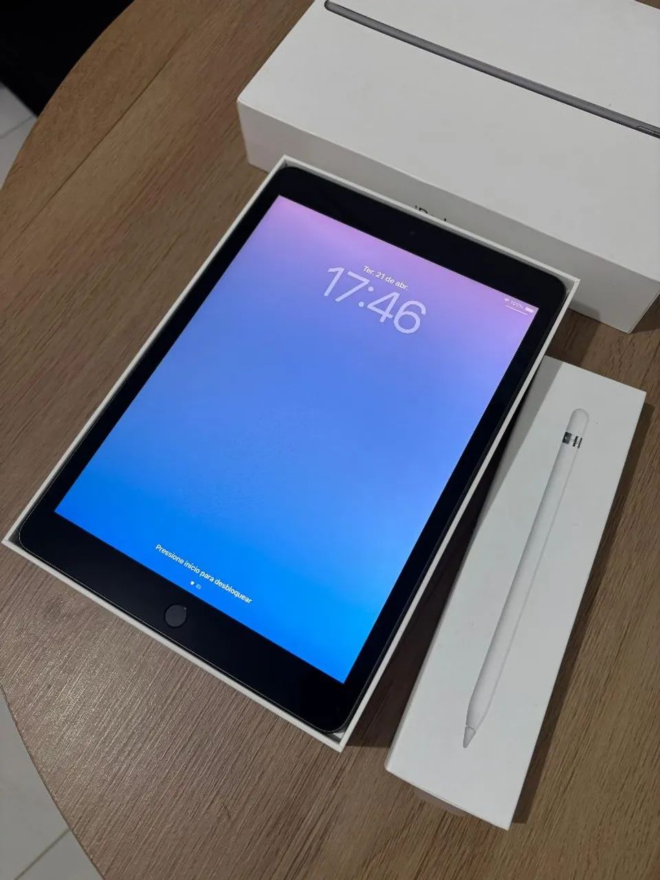 iPad 8° geração 32GB + Apple Pencil Original - Completo - Tablets