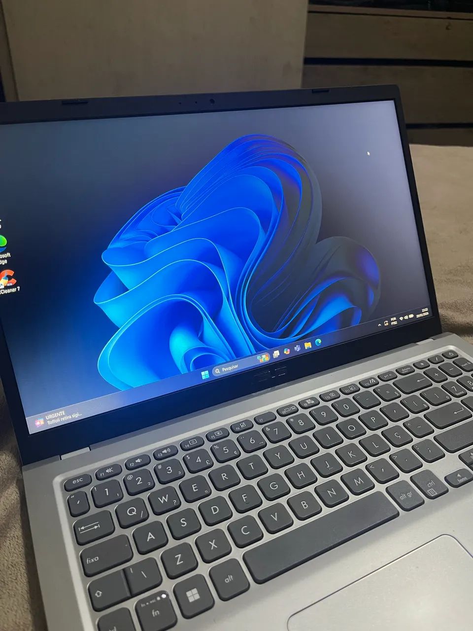 Vendo notebook Asus Vivobook