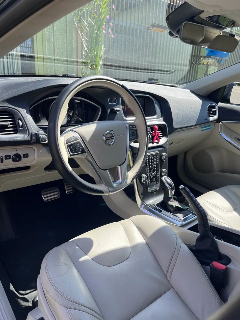 Volvo V40 V40 T-4 MOMENTUM 2.0 Aut. 2017