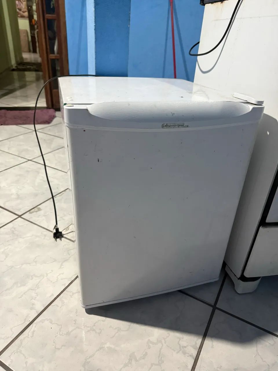 Vendo frigobar funcionando tudo  - Foto 3
