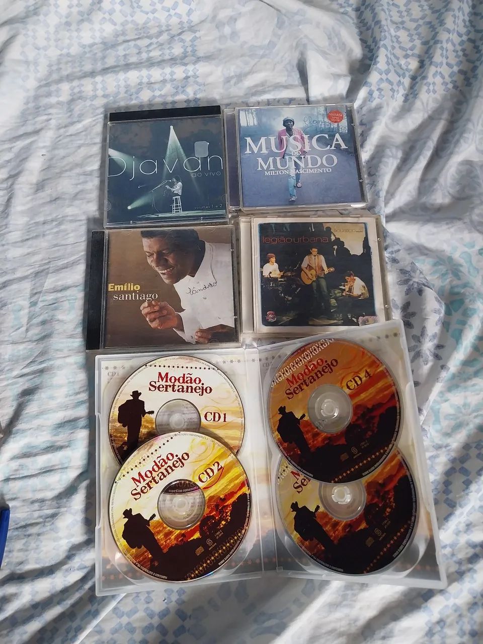 DISPONHO PARA A VENDA 20 CDS MPB  - Foto 3