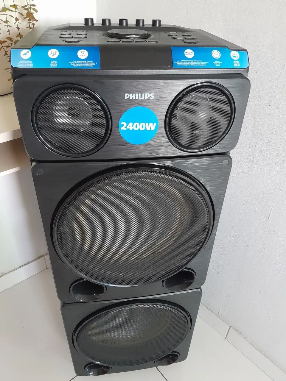 Caixa de som philips/2400W.