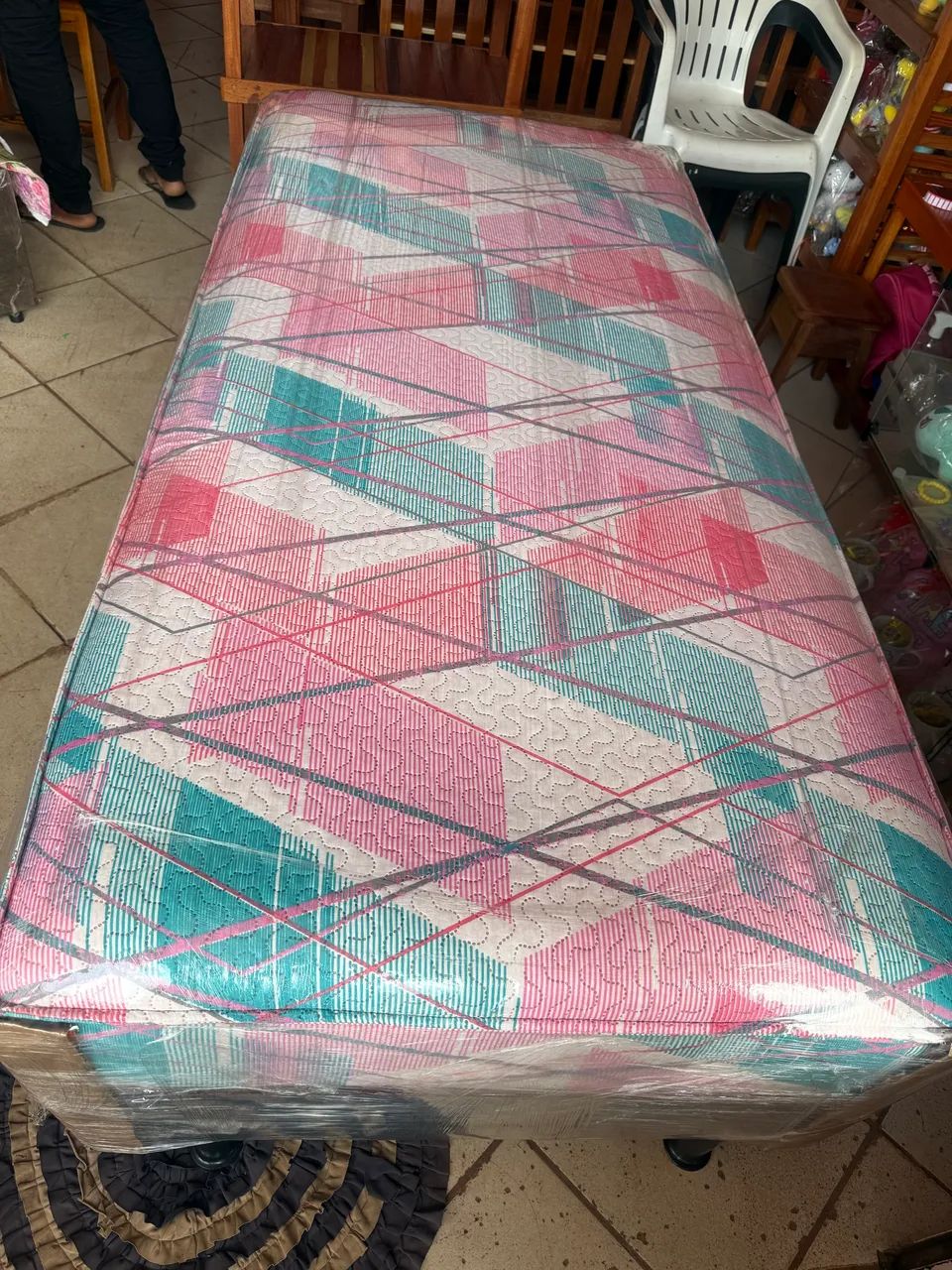 Cama solteiro espuma e de mola ensacada nova  - Foto 2