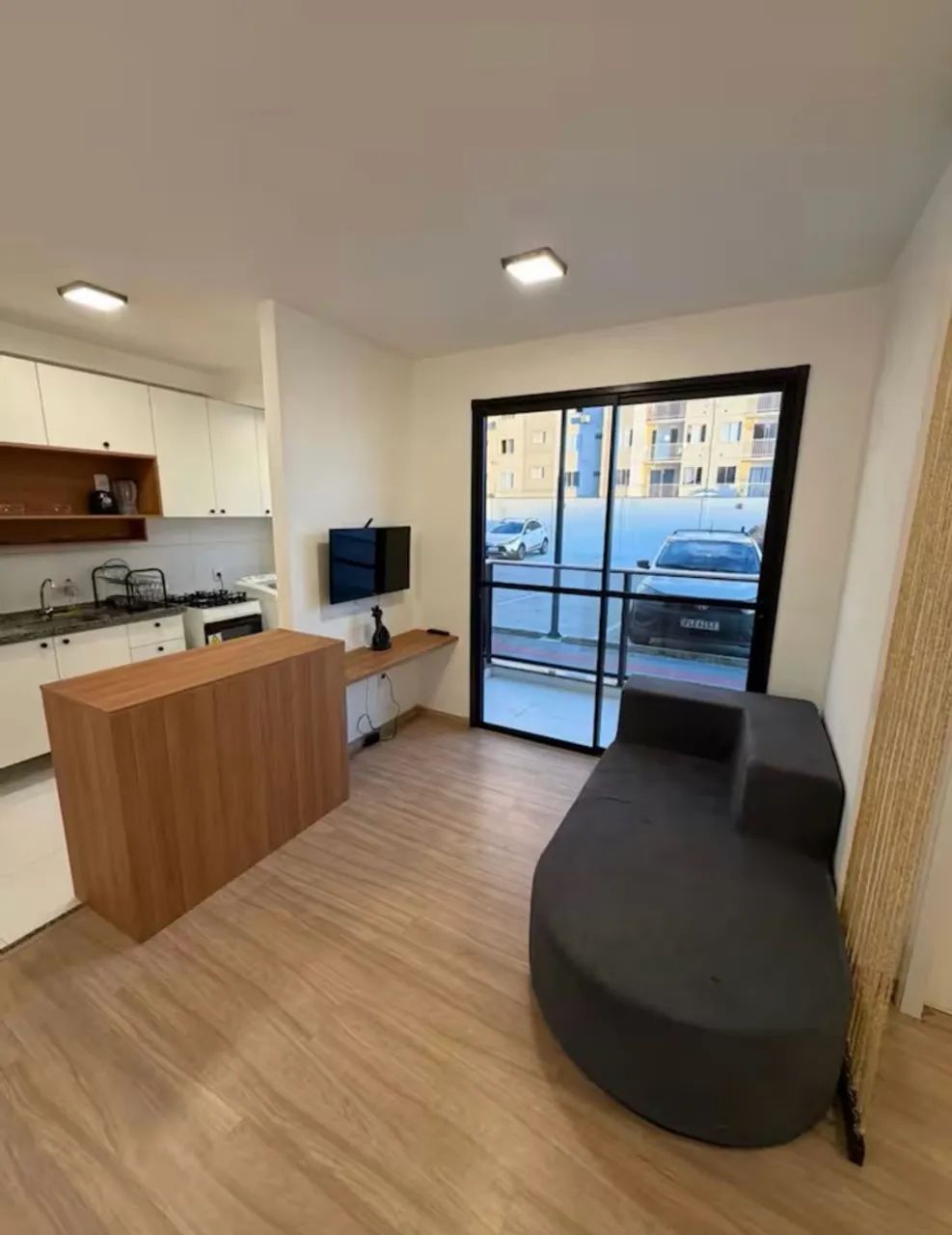 Alugo apartamento mobiliado na Aruana 