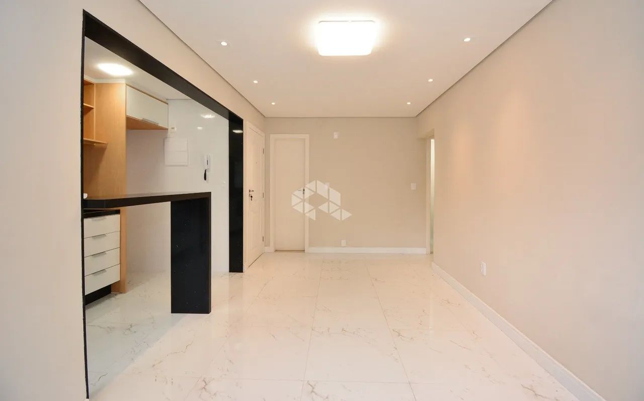APARTAMENTO À VENDA COM 3 QUARTOS E 1 VAGA DE GARAGEM NO BAIRRO CENTRO EM FLORIANÓPOLIS/SC - Foto 4