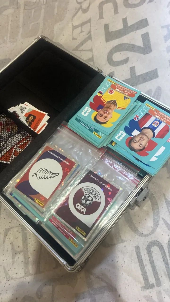 Album da copa 2026 - Figurinhas para colar 99 % completo - Foto 3