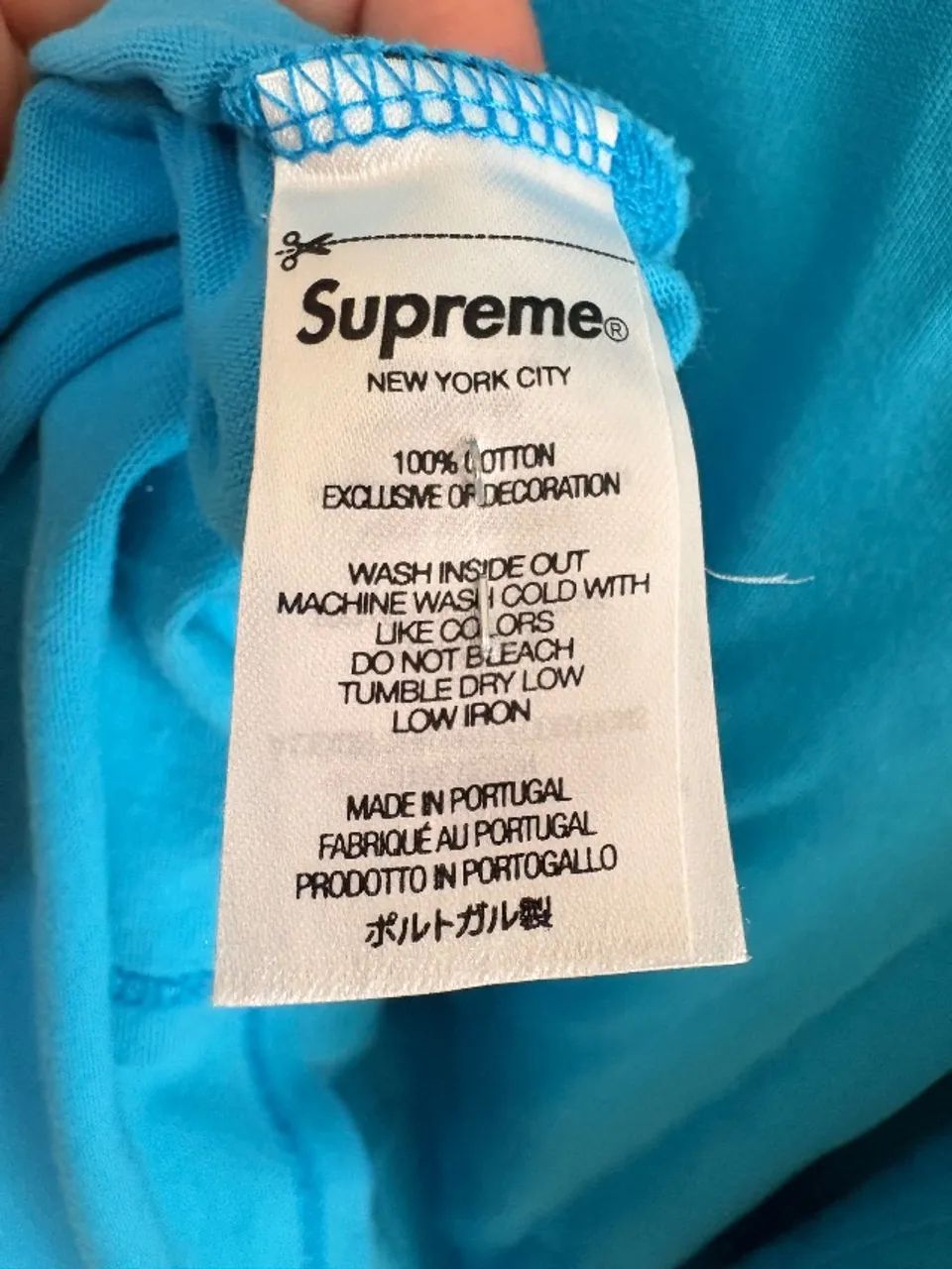 Camiseta Supreme Small Logo Azul Original - Foto 3