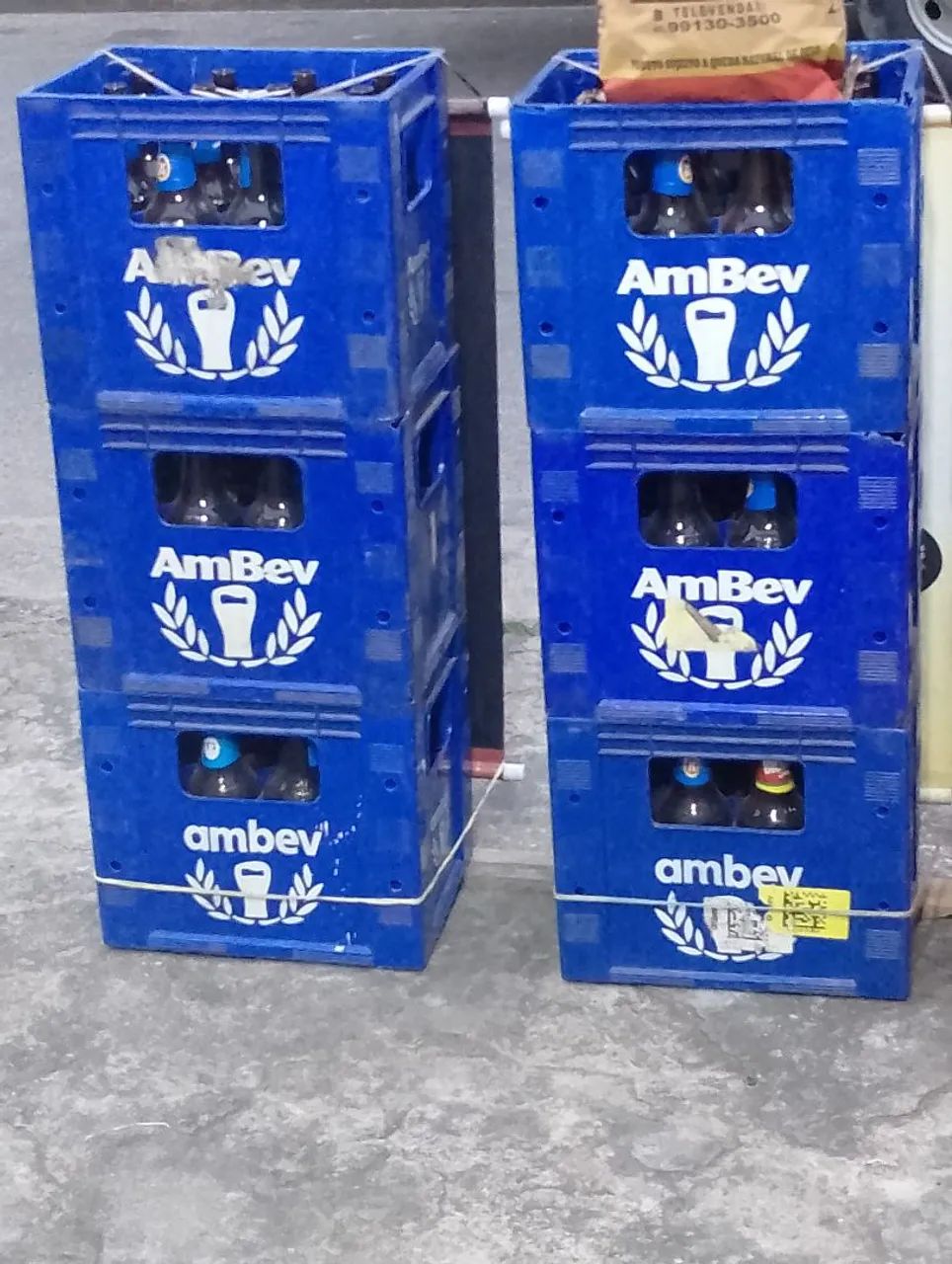 Cascos de litrão da AmBev 