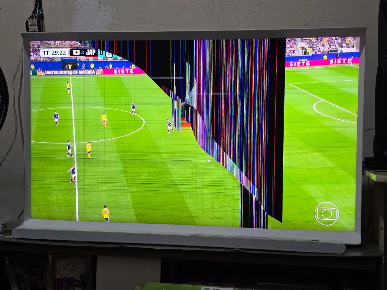 Smart TV 55" QLED 4K The Serif 55LS01B Branca