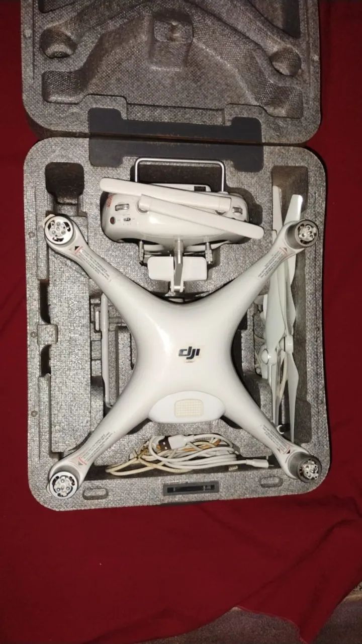 Drone Dji Phantom 4 Com Câmera E Gps, Branco (Usado) - Foto 2