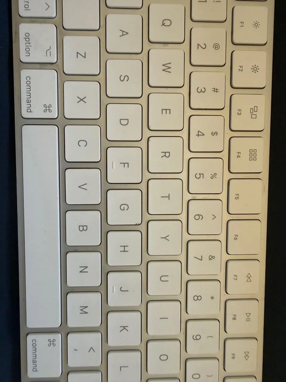 Apple Magic Trackpad + Magic Keyboard USB-C  Branco  - Foto 4