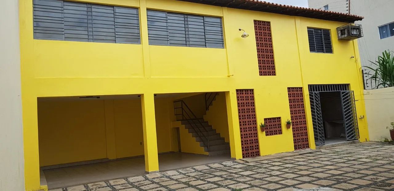 CASA VERMELHA COM VAGA GARAGEM PARA ALUGAR 400m2 - Foto 2