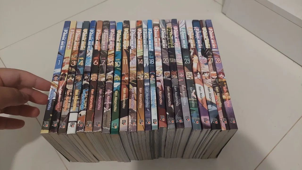 Coleção de mangás com 23 volumes! 