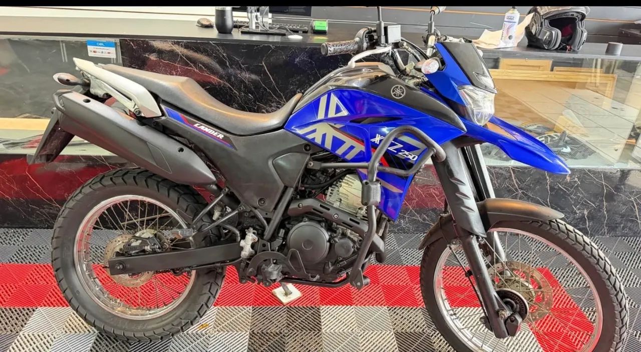 LANDER 250 extra  - Foto 3