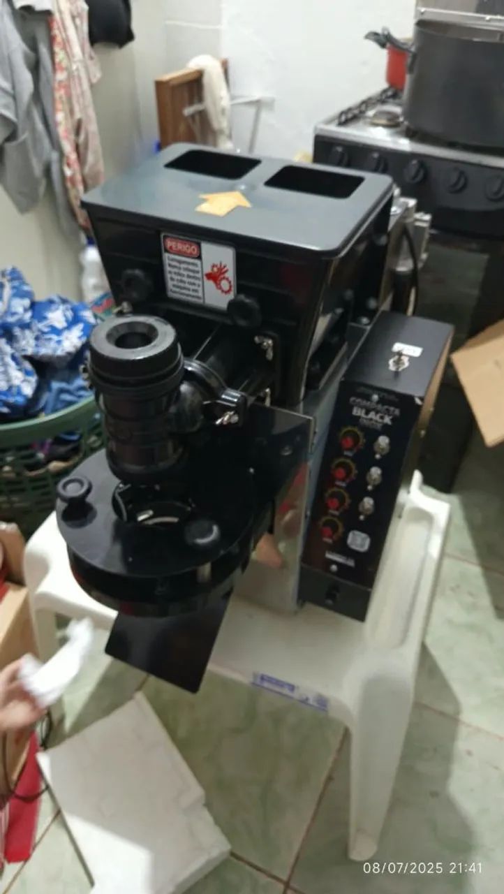 Máquina de salgado