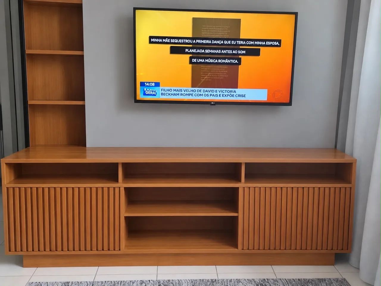 Rack com painel 