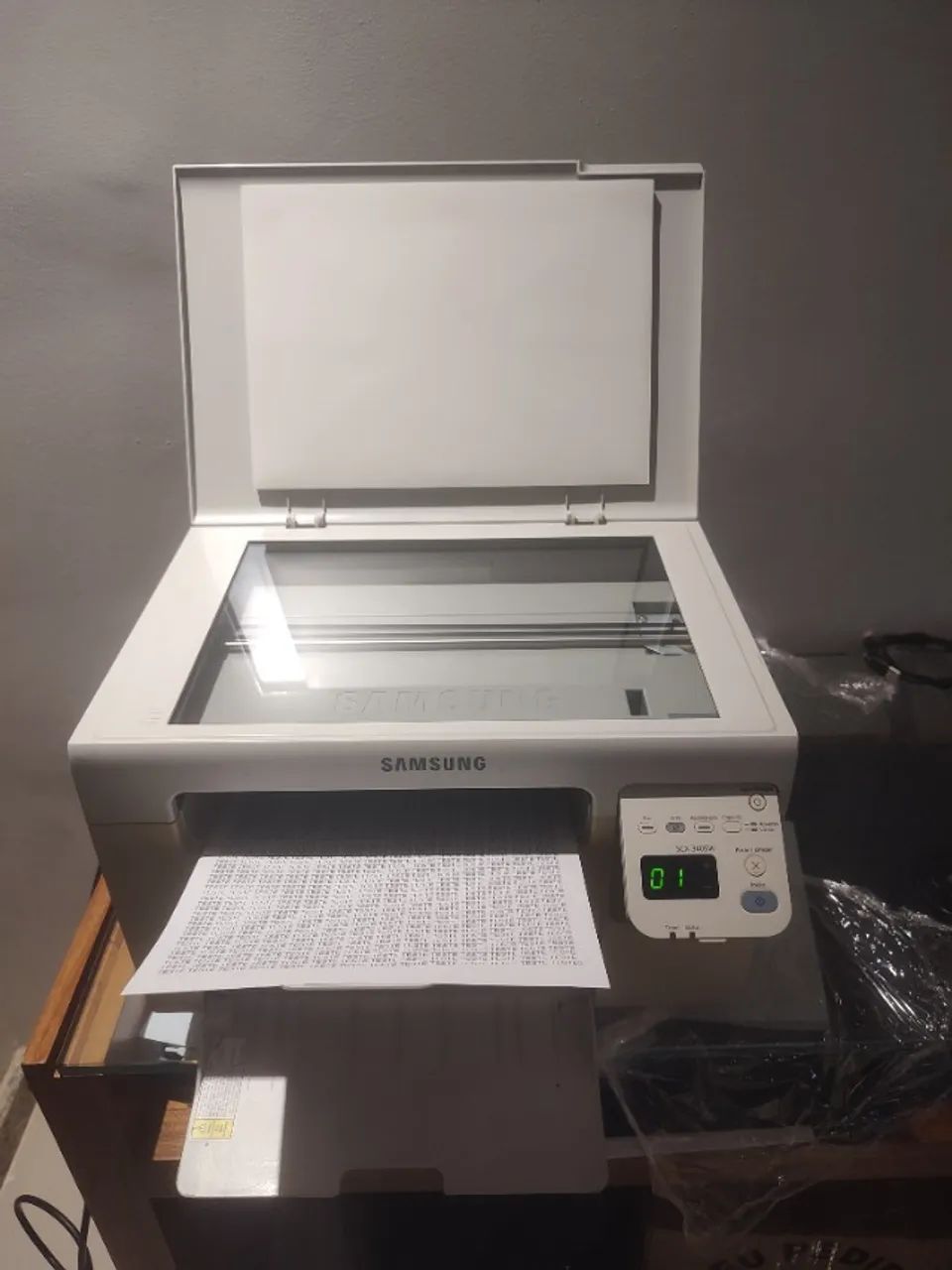 Impressora multifuncional laser Samsung SCX - 3405W - Foto 3