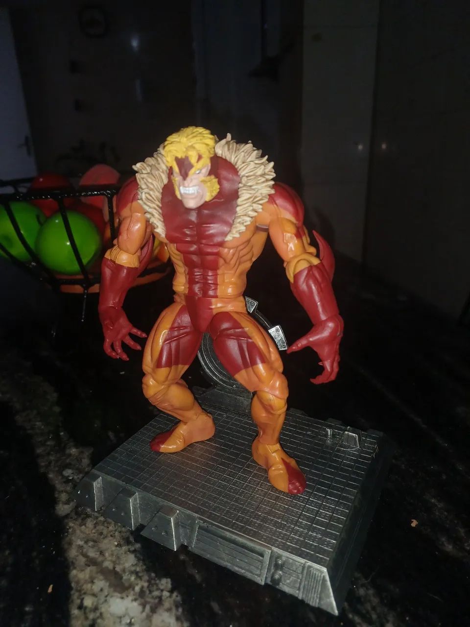 Dente de sabre diamond Marvel select - Foto 4