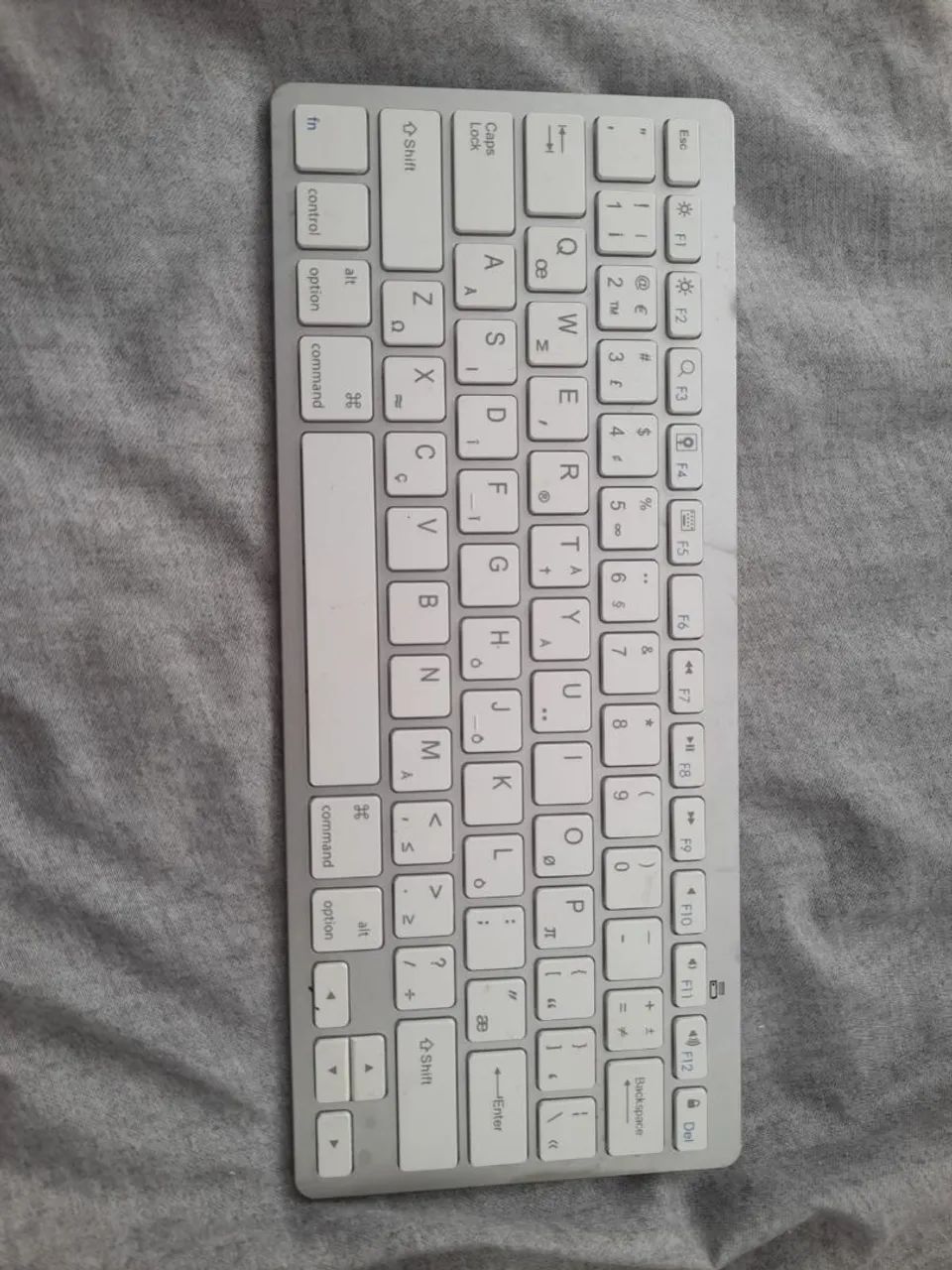 Teclado bluetooth branco 