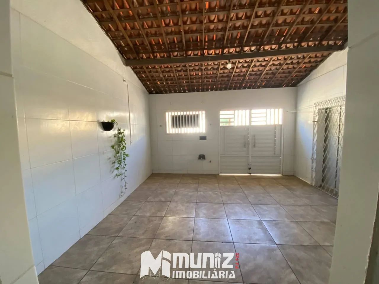 ALUGA-SE CASA NO BAIRRO OLARIA. - Foto 4