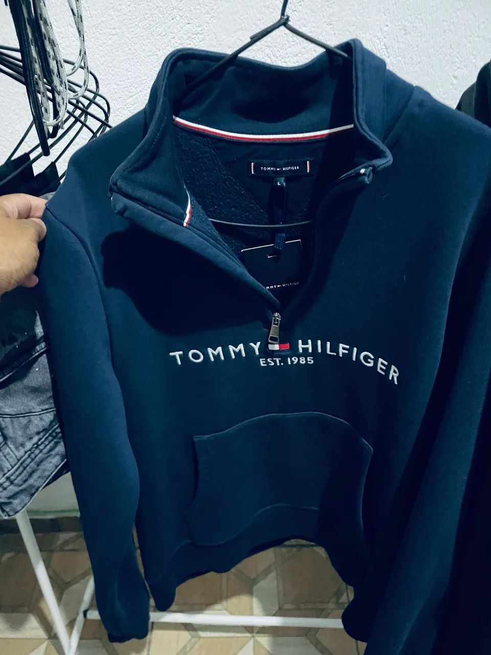 Blusa meio zíper tommy nunca usada  - Foto 2
